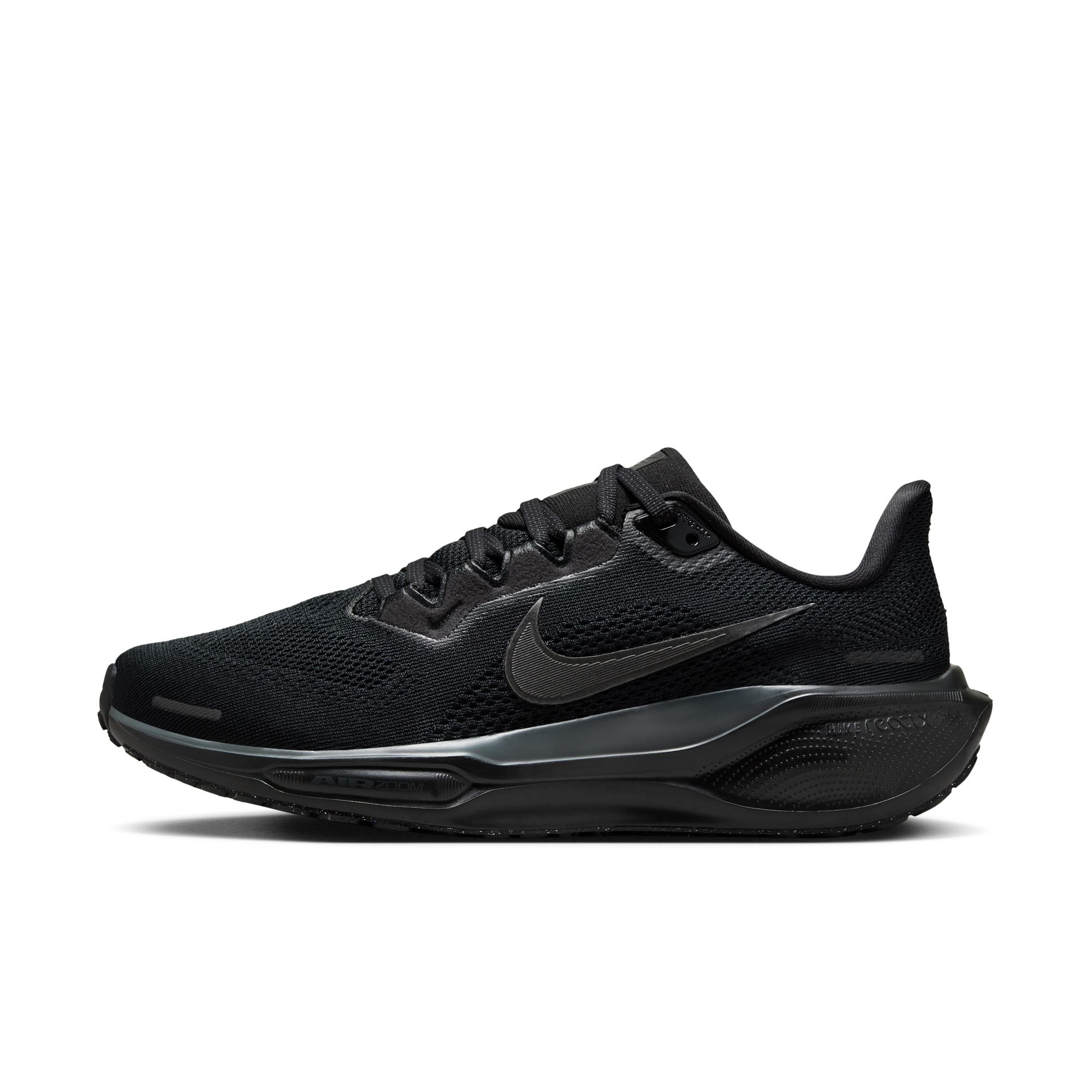 ladies black nike shoes