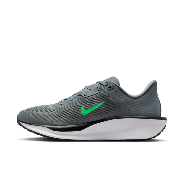NIKE QUEST 6