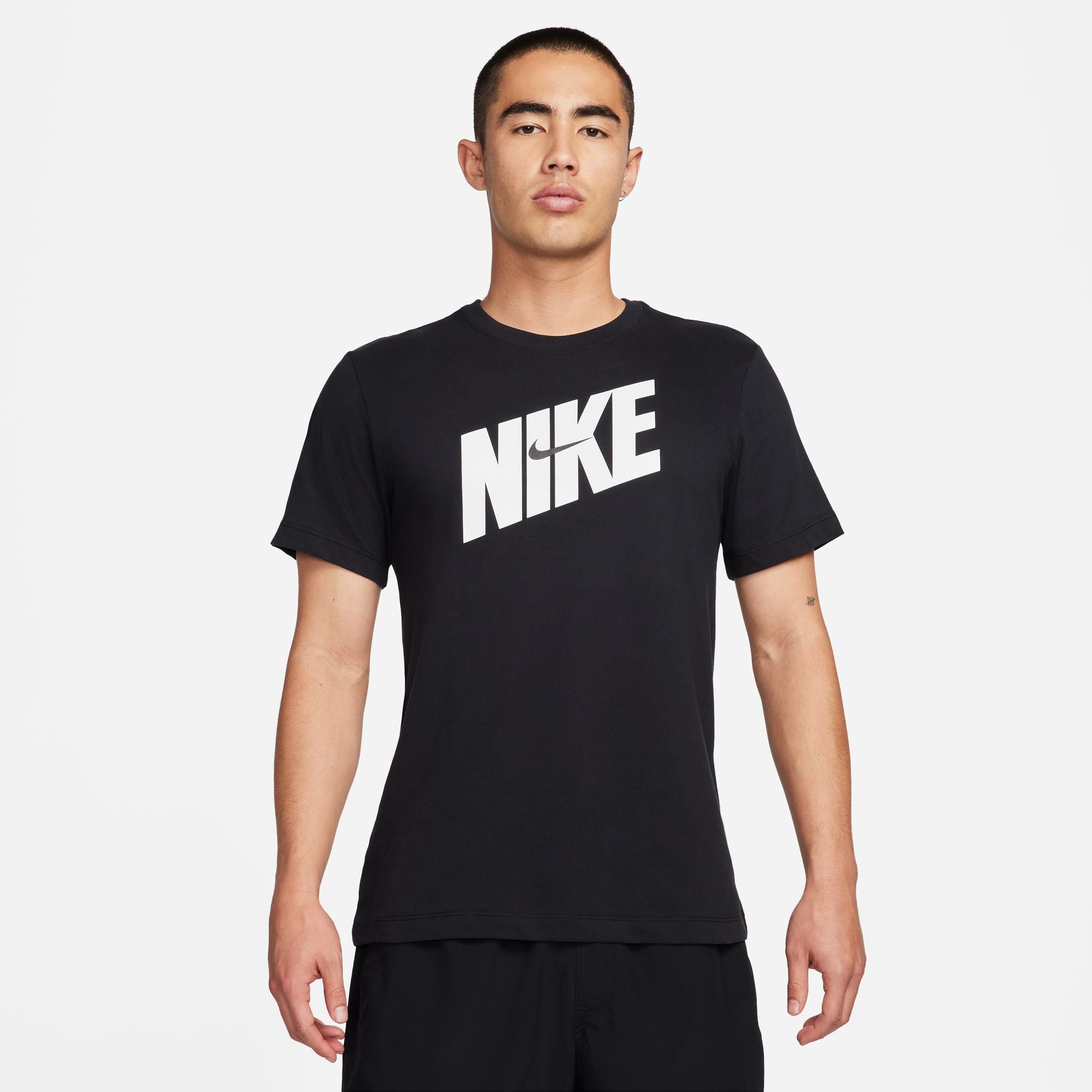 Buy Nike Men s tops and t shirts Online SPL Speed Pvt. Ltd