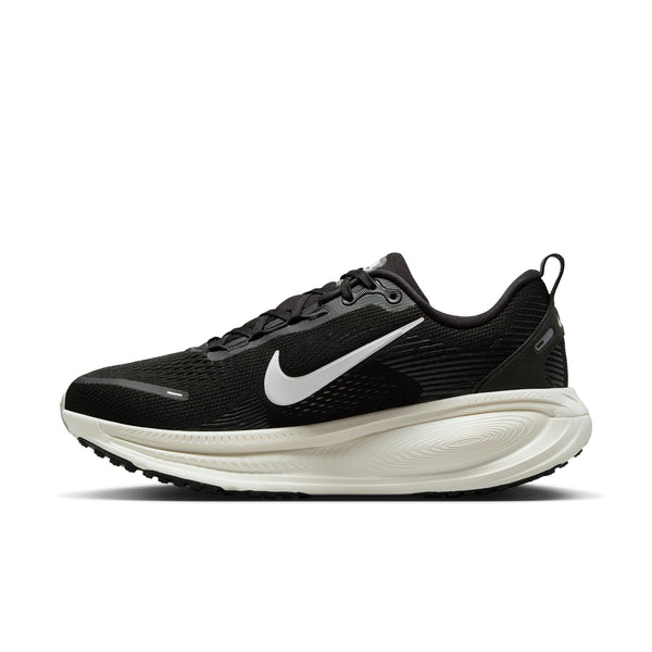 W NIKE VOMERO 18