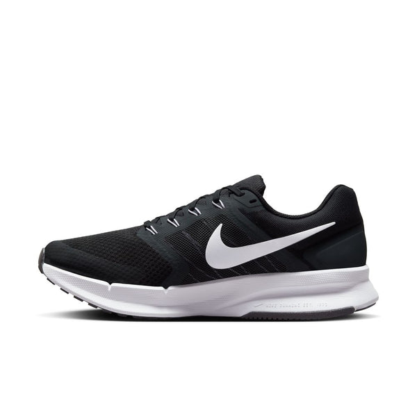 NIKE RUN SWIFT 3