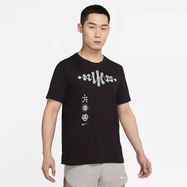 AS U NK DF TEE WILD RUN